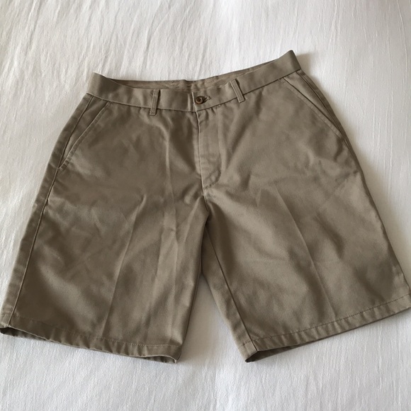 McCarthy beige khaki shorts flat front size 30 - Picture 4 of 11